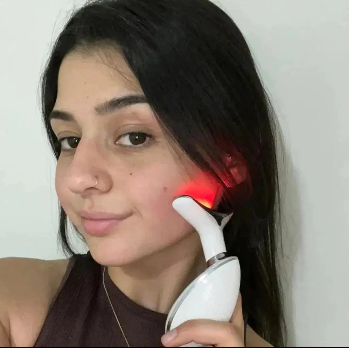 Wavy Chic Beauty Facial Massager Cato Collection